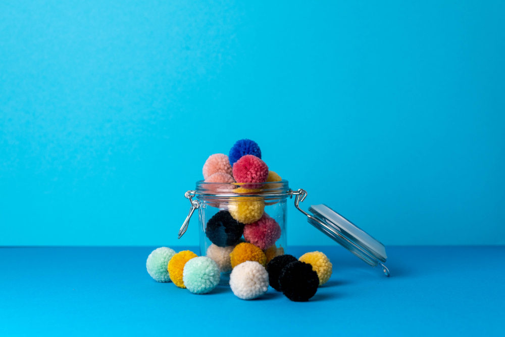 Yarn Pompoms - Mason Jar Centerpiece Ideas