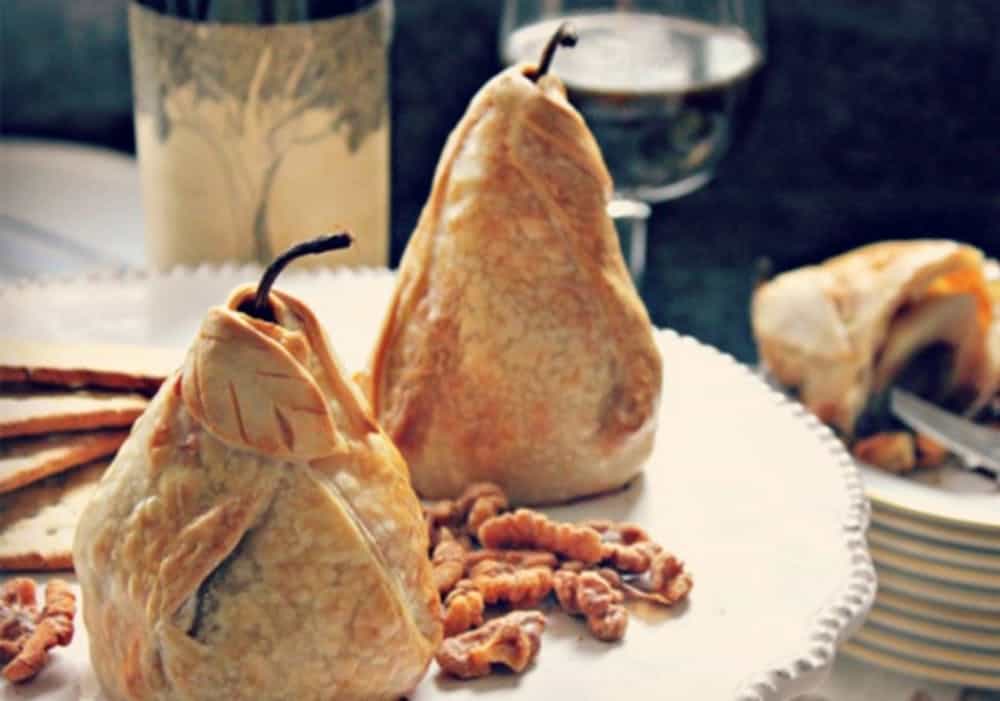 Baked pear dumpling with nutella