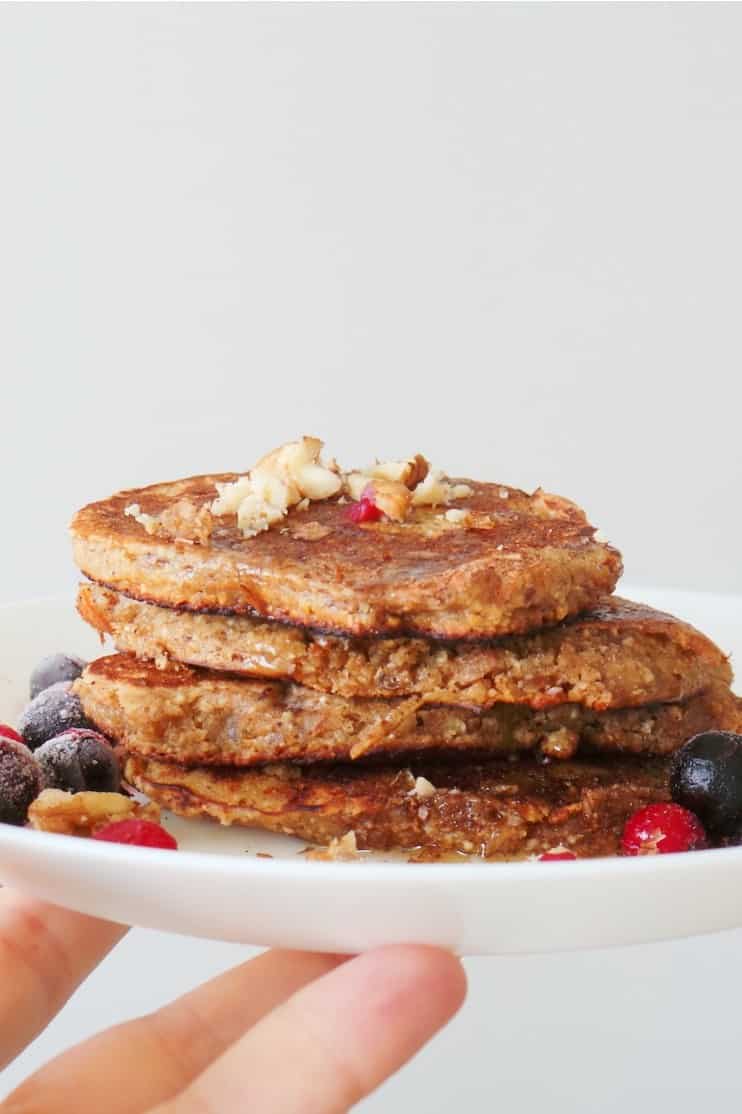 Apple pancakes with oats