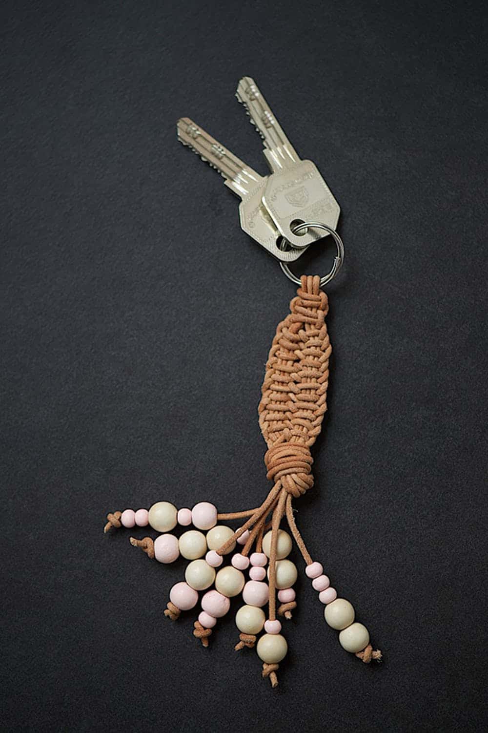 Macrame bead keychain diy