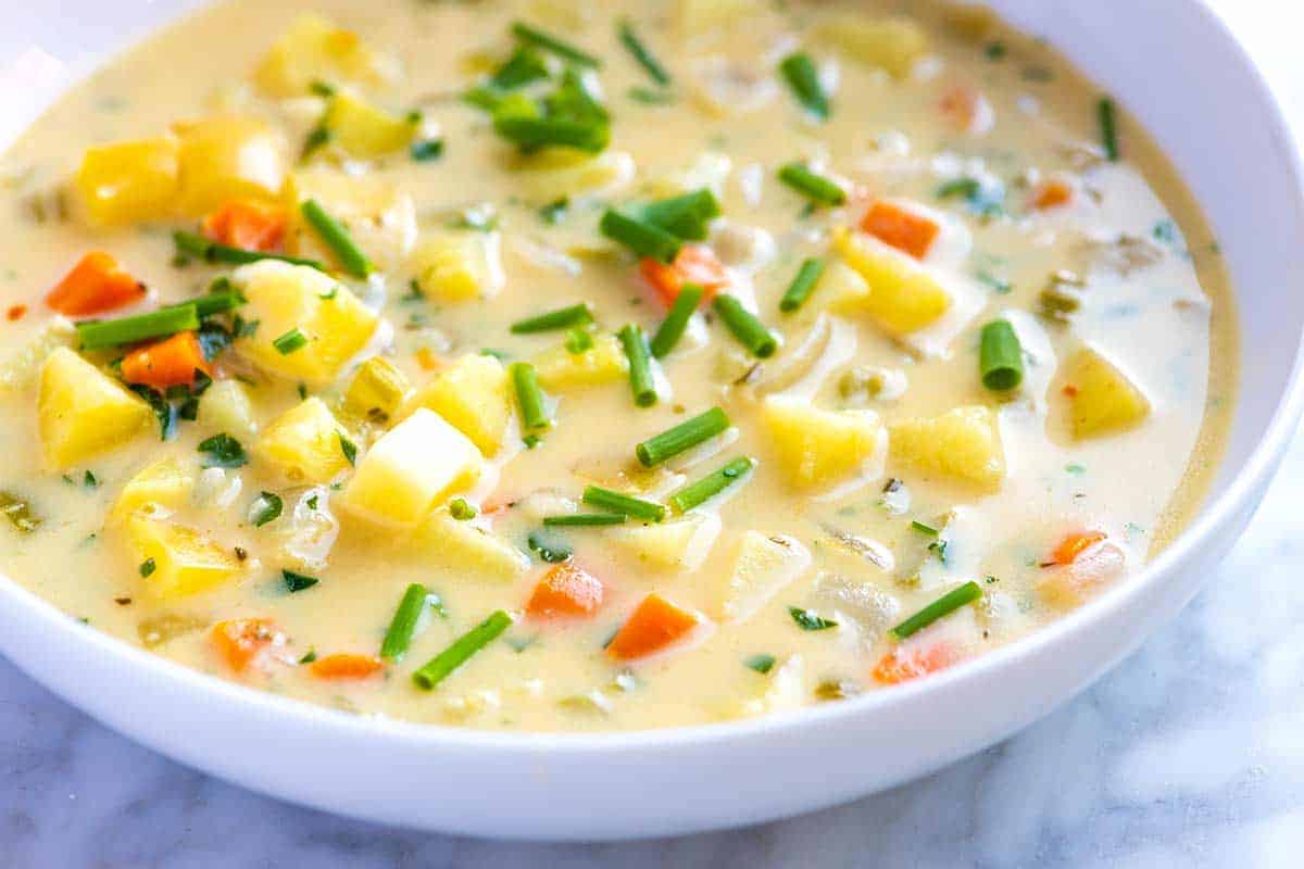 Easy, creamy homemade potato soup
