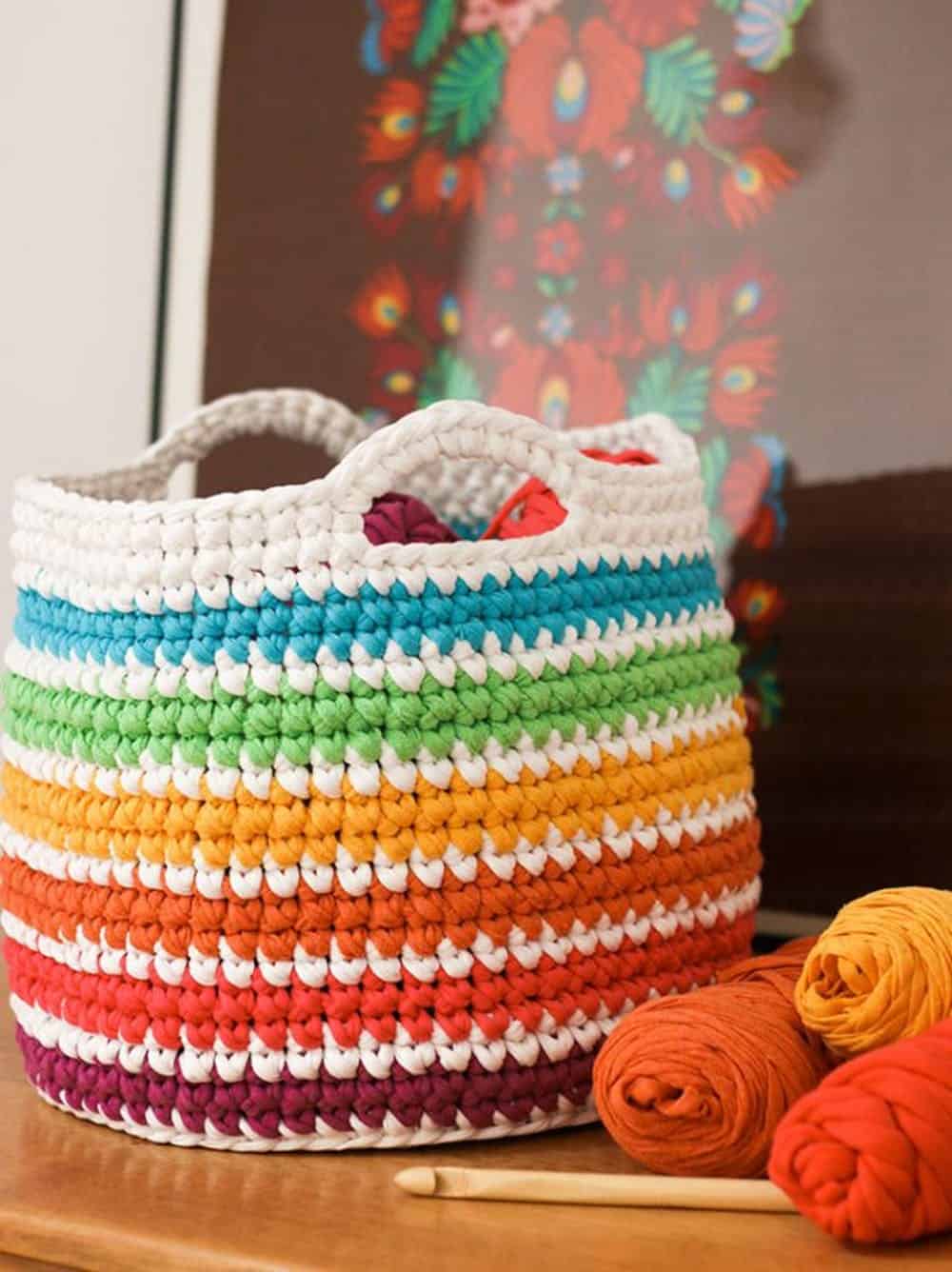 14 DIY Crochet Gifts To Wrap Up For Friends and Family