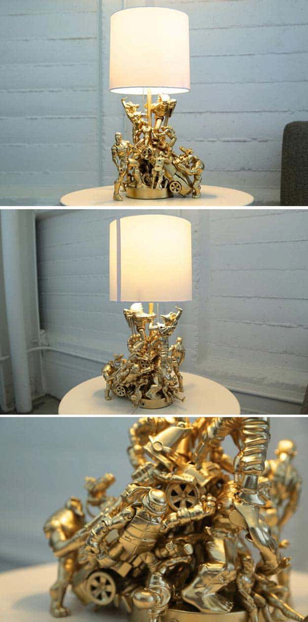 Action figure table lamp
