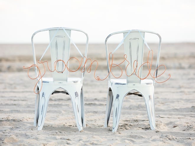 Diy wire wrapped wedding signs