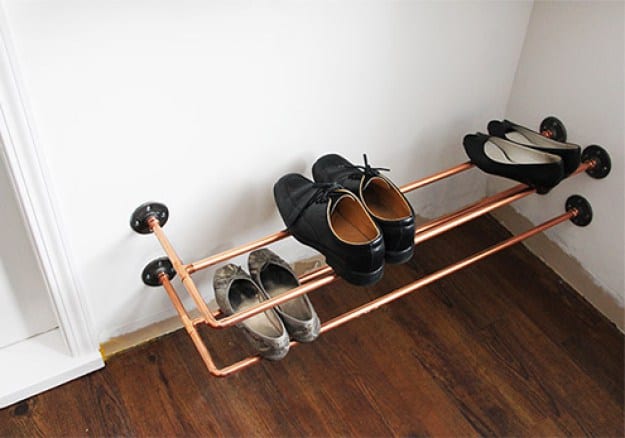 Floating copper piping shoe rack
