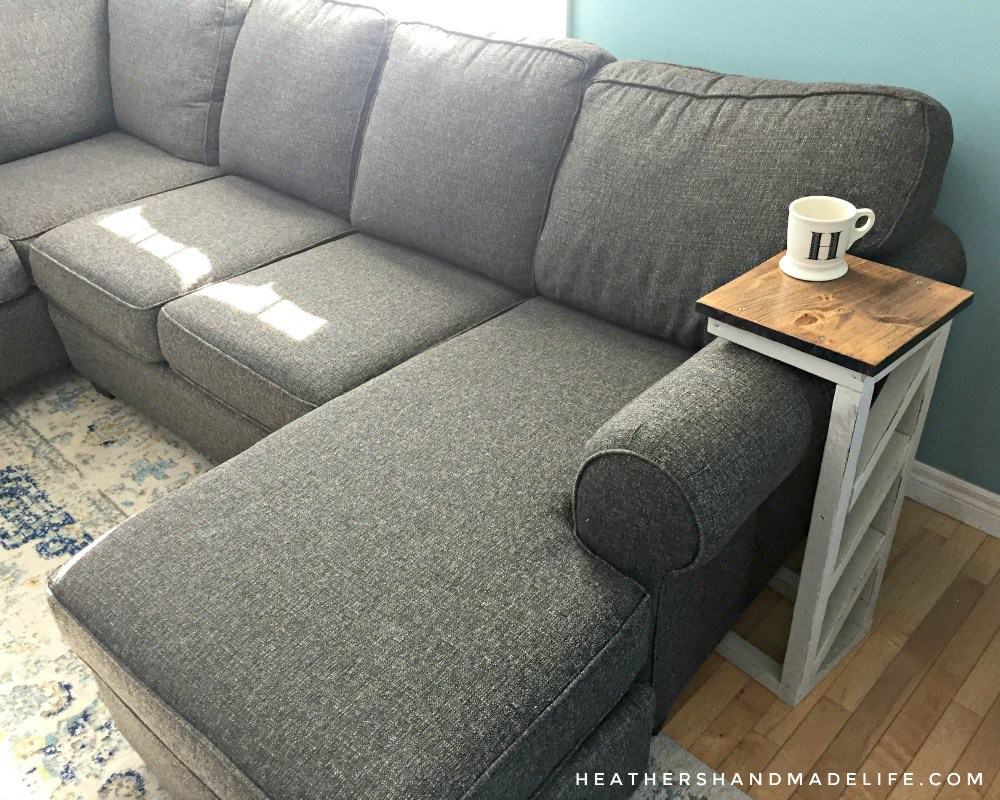 Mini side sofe table