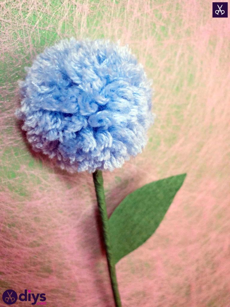 Diy pom pom flower step 15