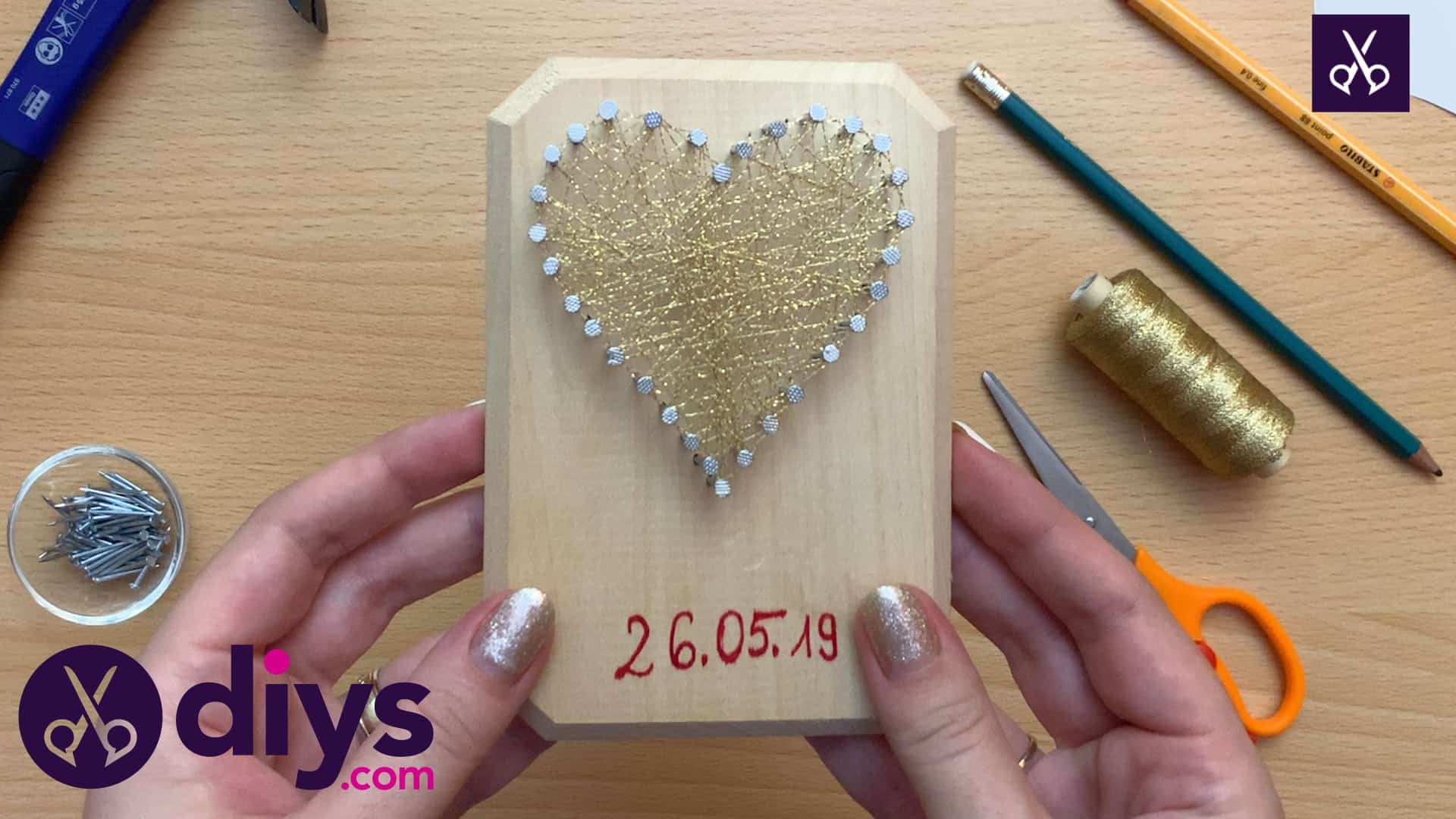 Easy how to make mini heart string art