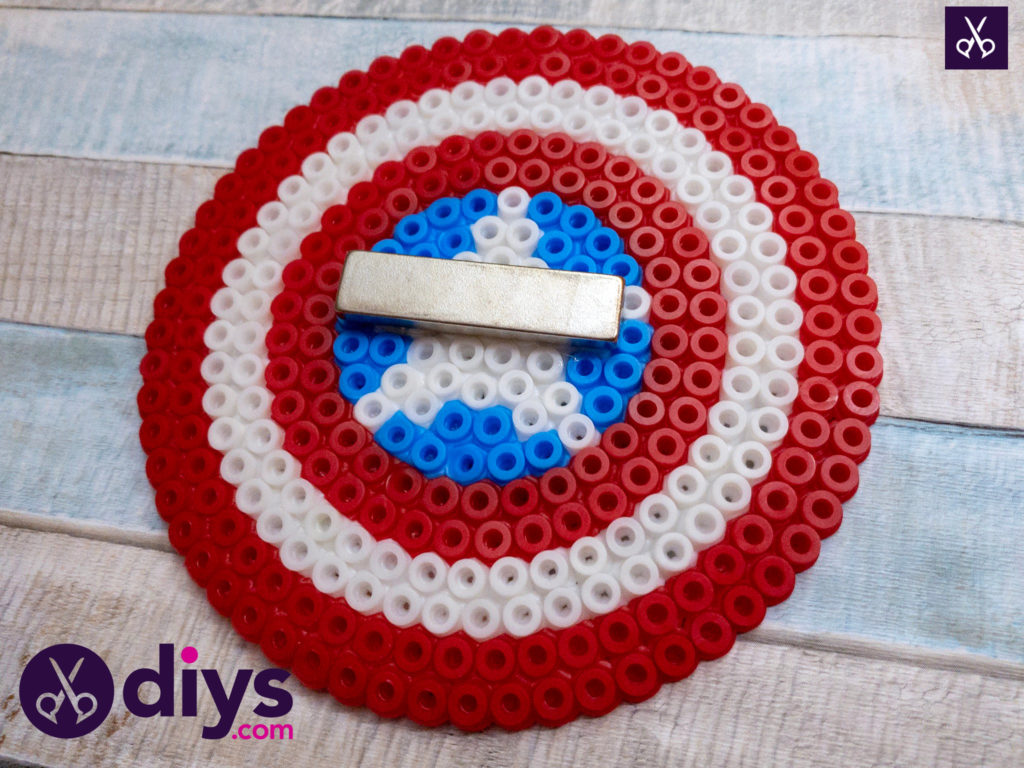 How to make a cool captain america freezer magnet back