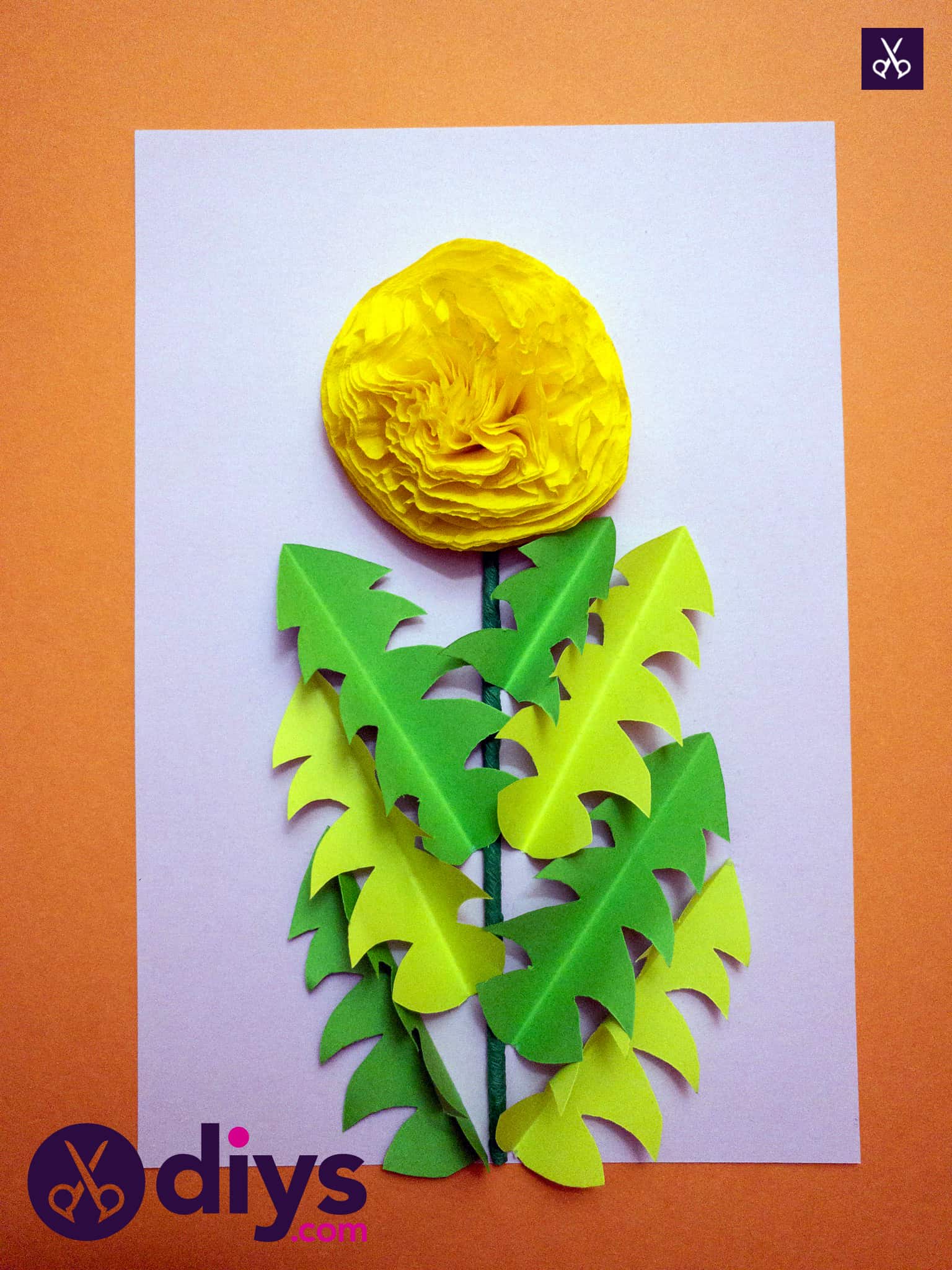 How to make a crepe paper flower glue