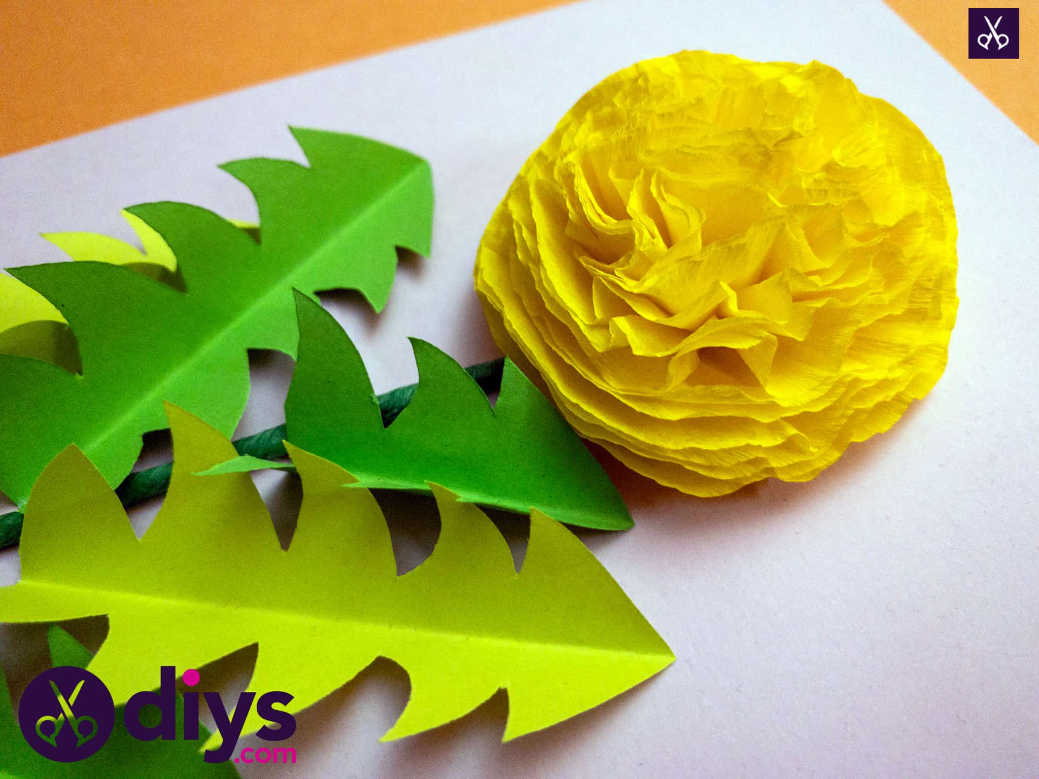 How to make a crepe paper flower materials