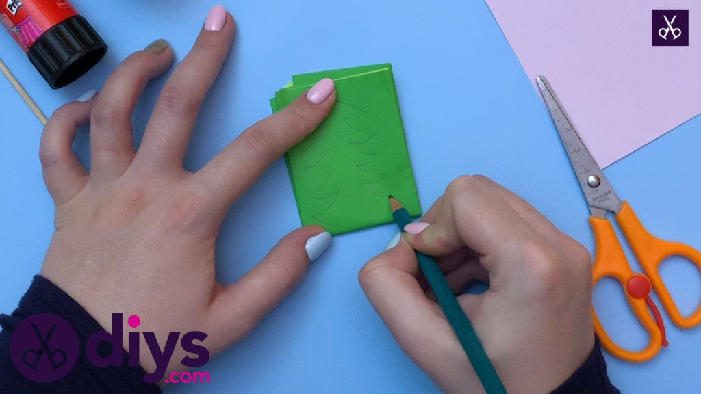 How to make a crepe paper flower draw