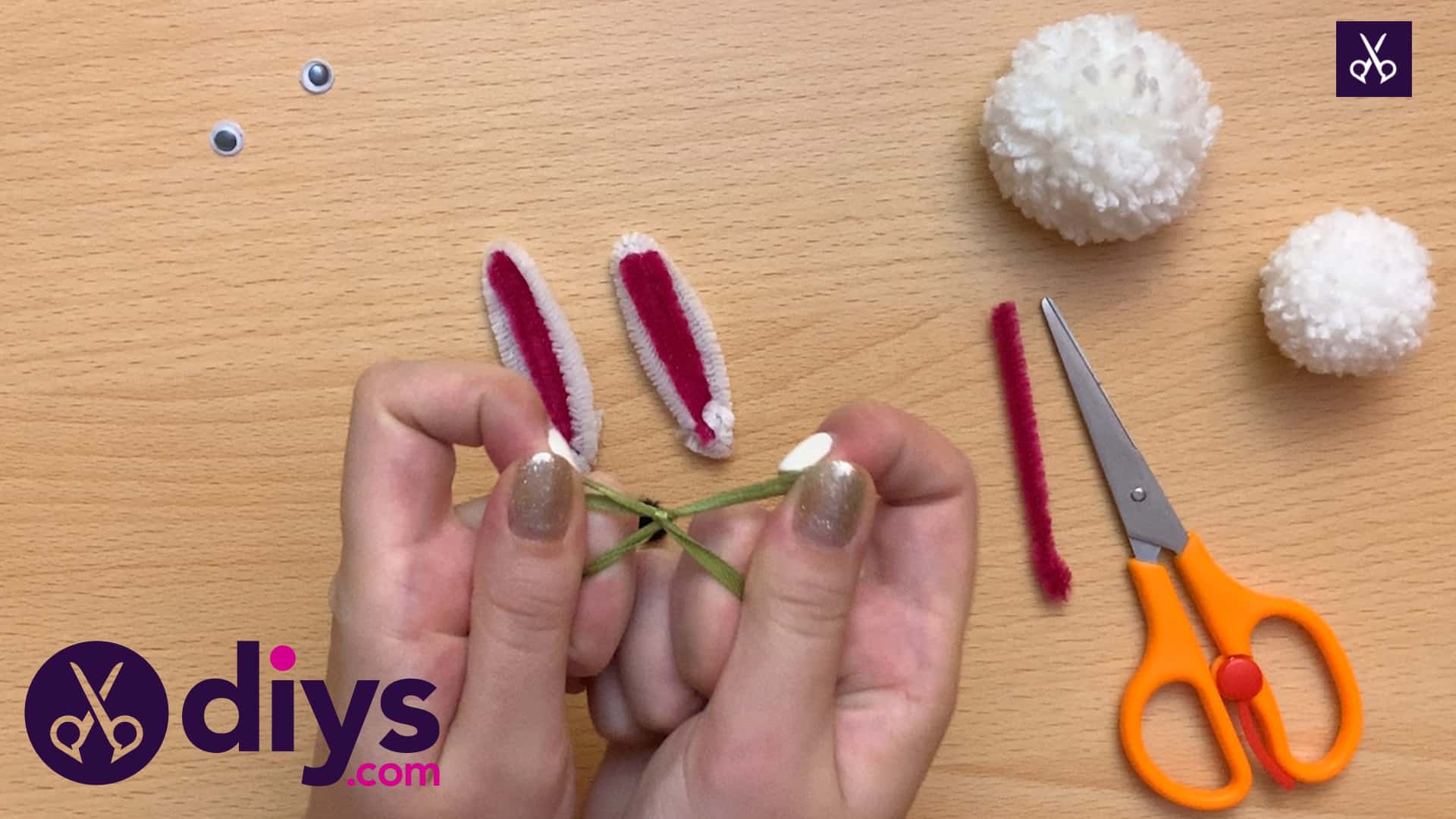 How to make a pom pom rabbit bow