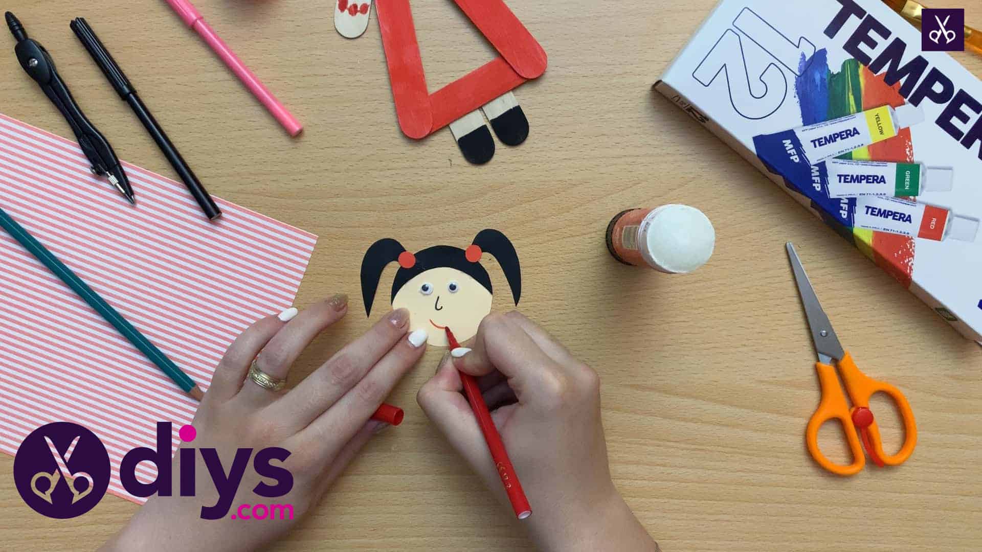 How to make a popsicle stick puppet draw