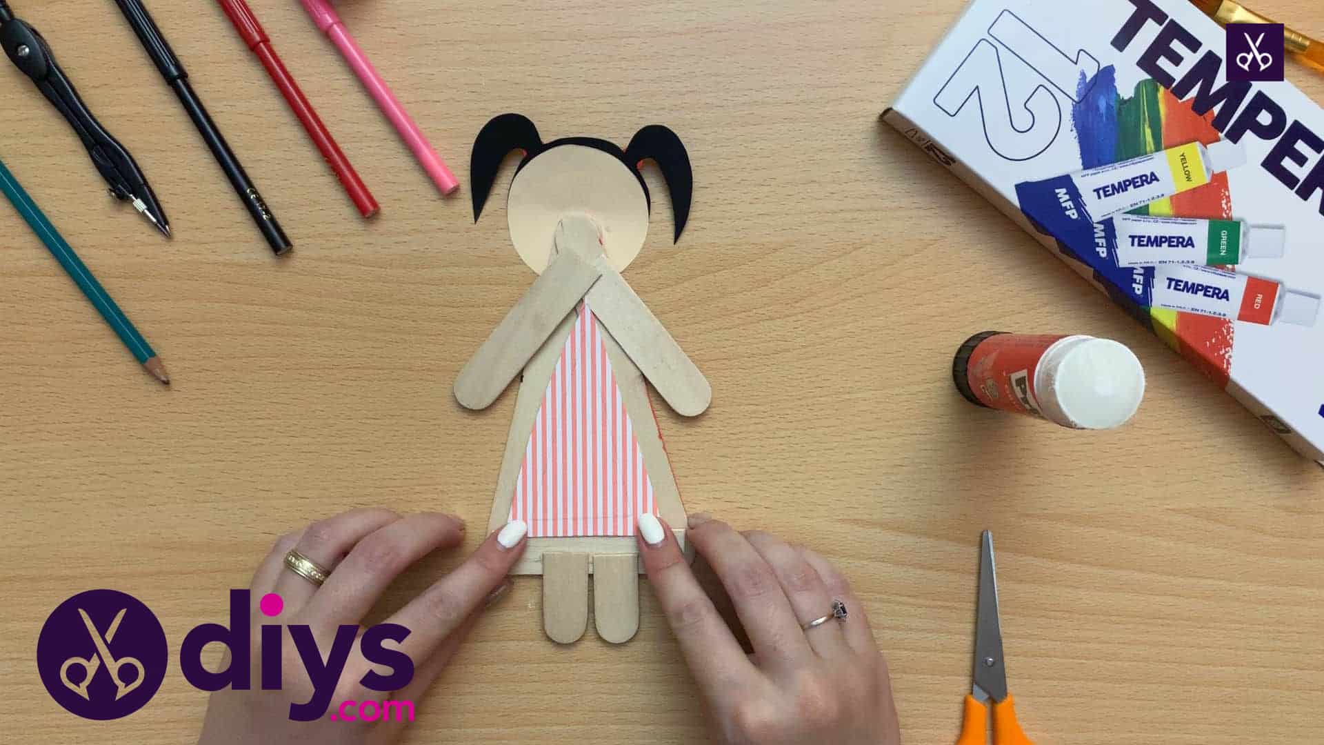 How to make a popsicle stick puppet dress