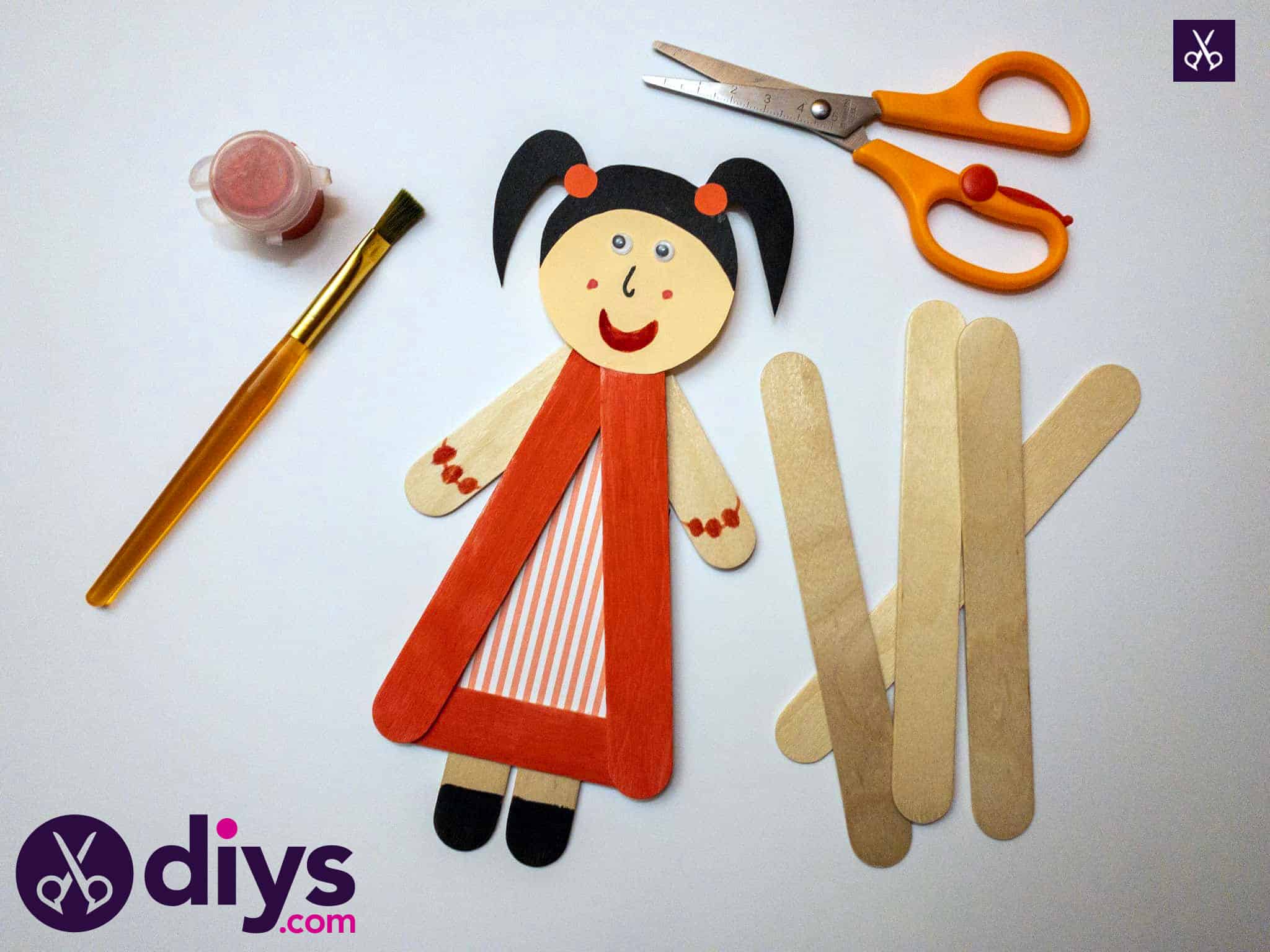 How to make a popsicle stick puppet