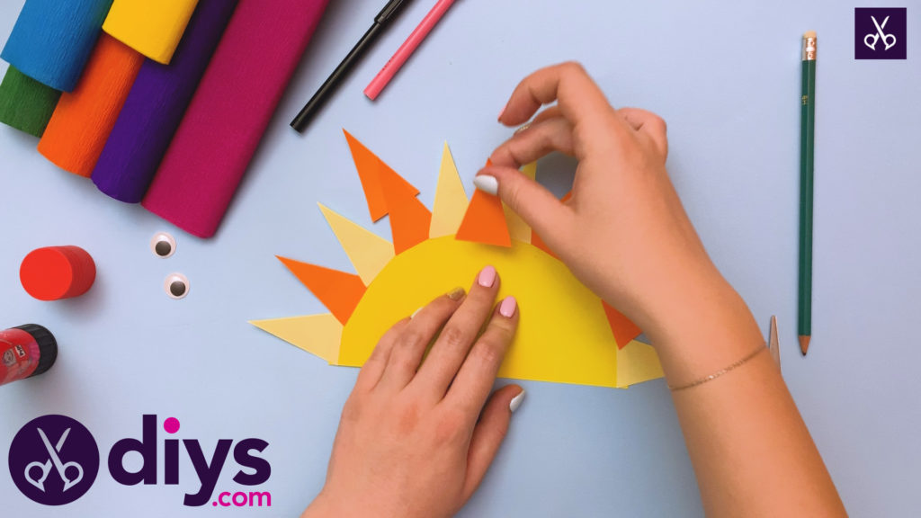How to make a rainbow paper sun step 4
