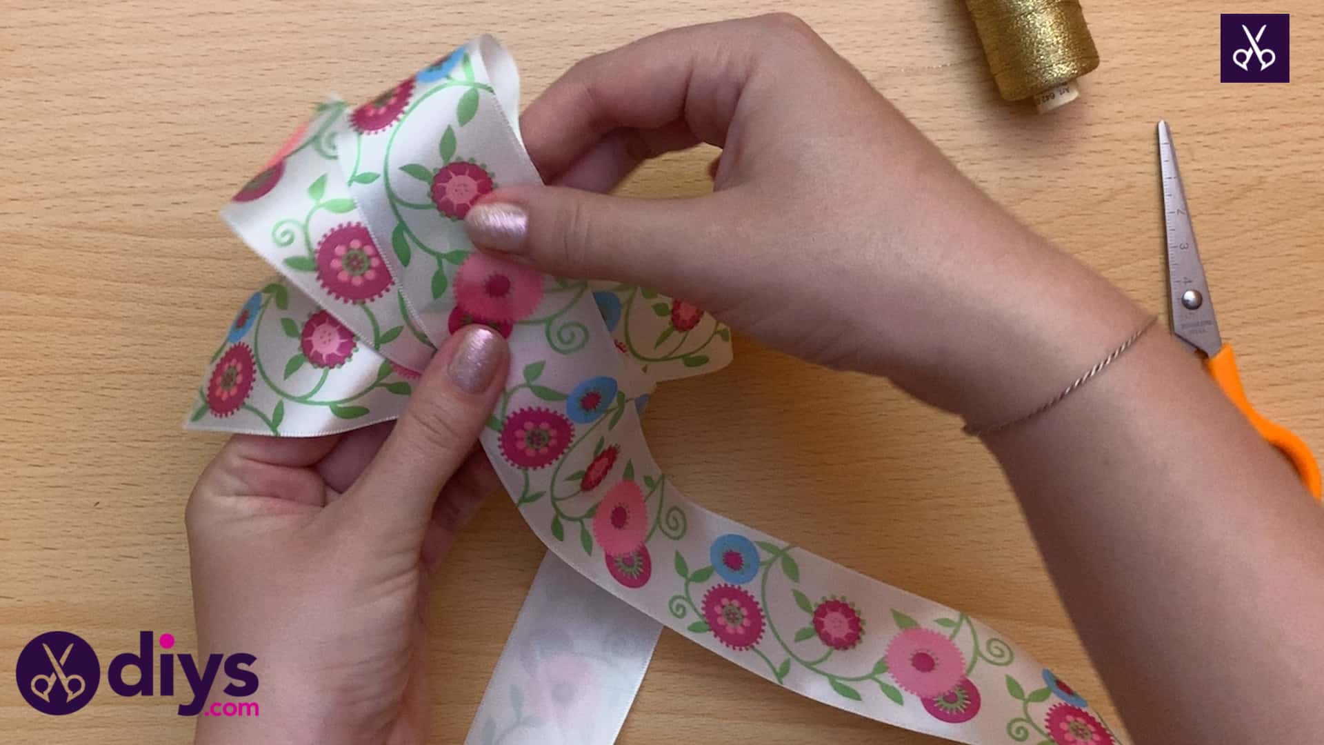 How to make a ribbon double bow create