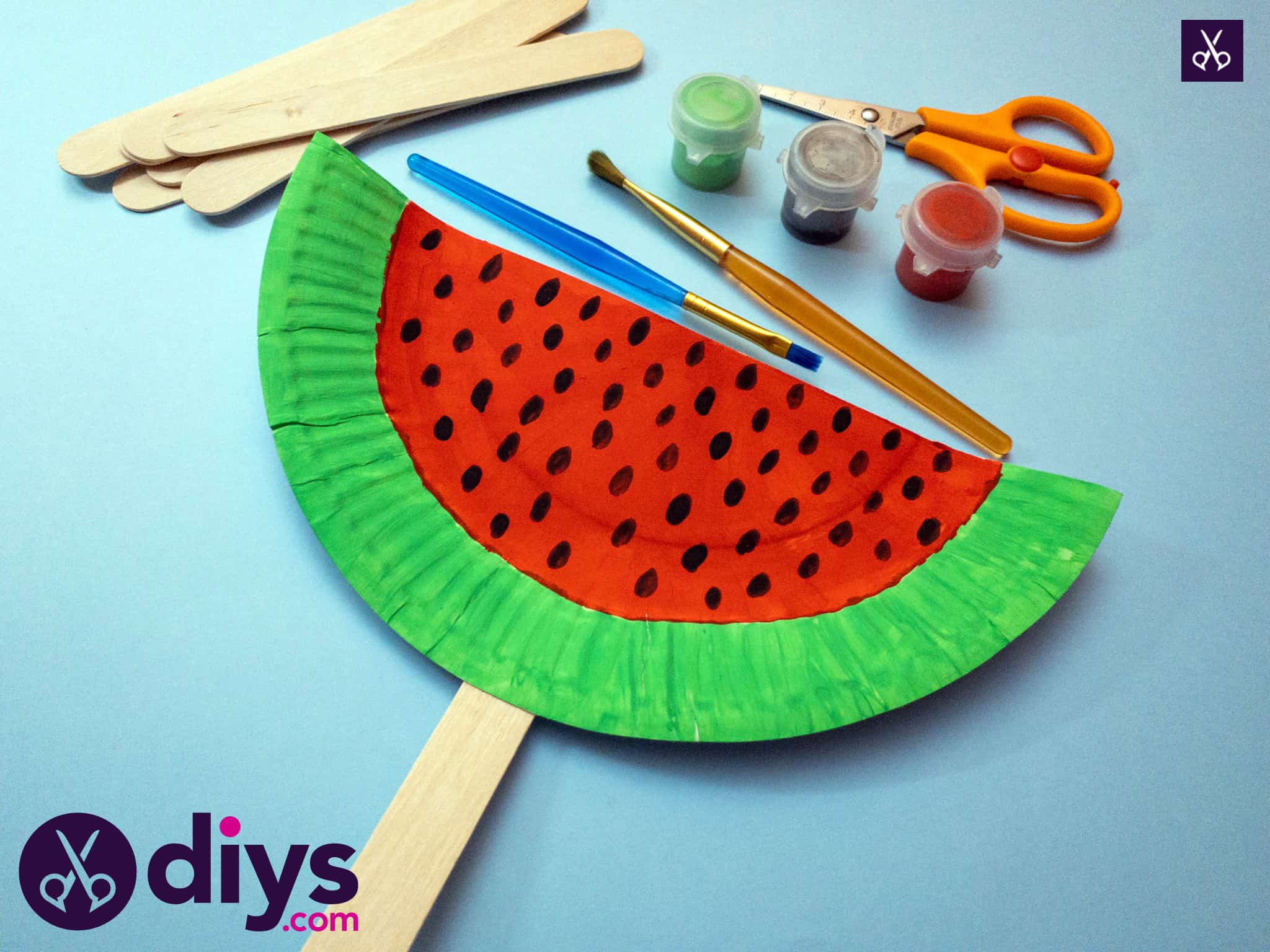 How to make a watermelon paper fan