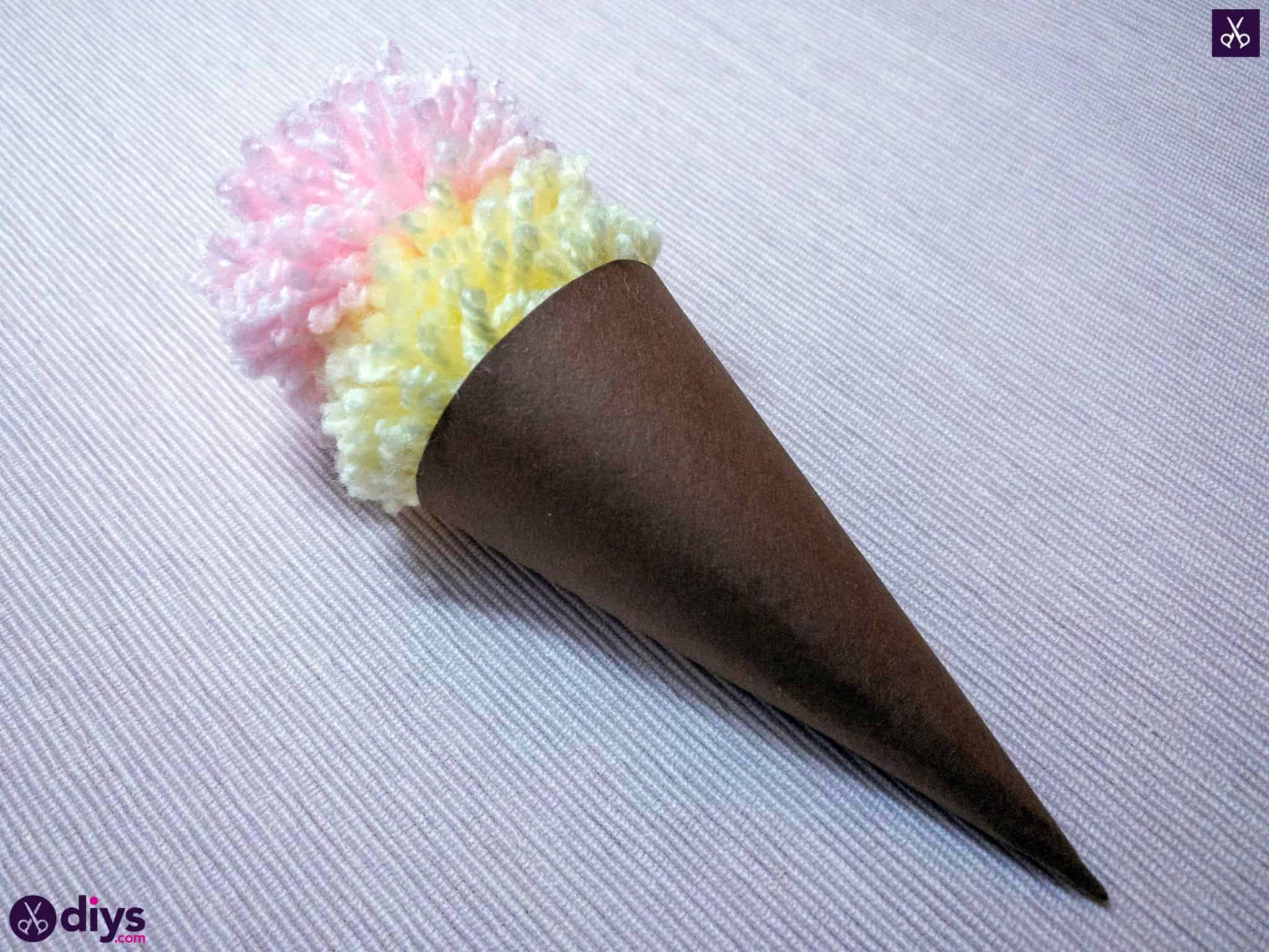 How to make an ice cream pom pom simple