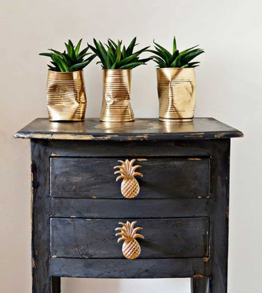 Diy gold can planters