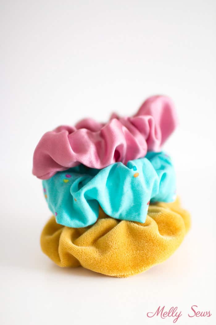How to make scrunchies