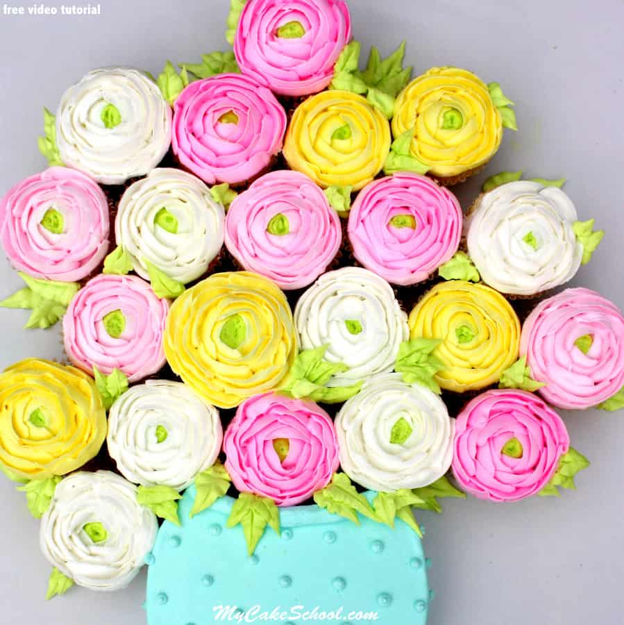 Ranunculus cupcake decorating