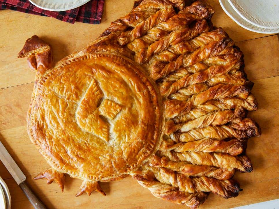 Thanksgiving Desserts for Kids - Apple Pie Puffed Pastry Turkey