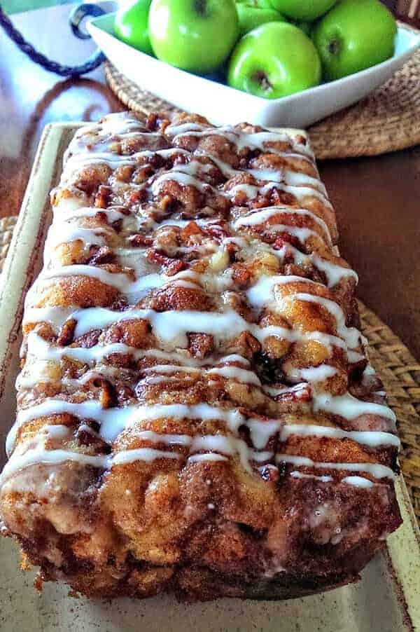 Best Thanksgiving Desserts - Awesome Country Apple Fritter Bread