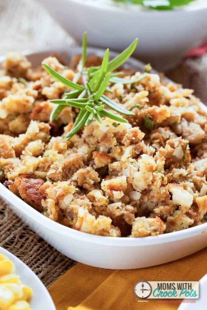 Crock pot cornbread dressing