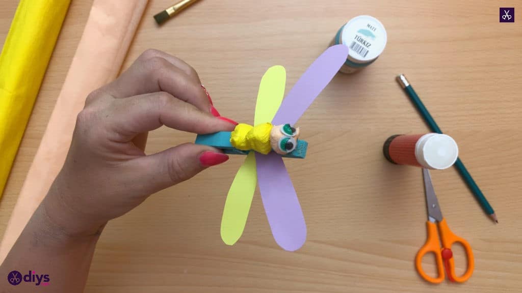 Diy clothespin dragonfly for kids