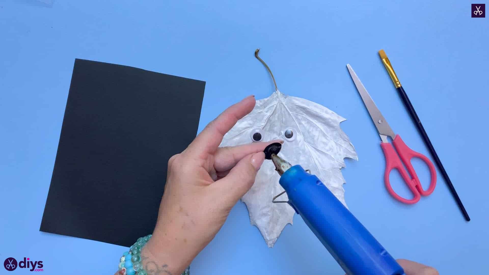 How to make a fall leaf ghost glue diy