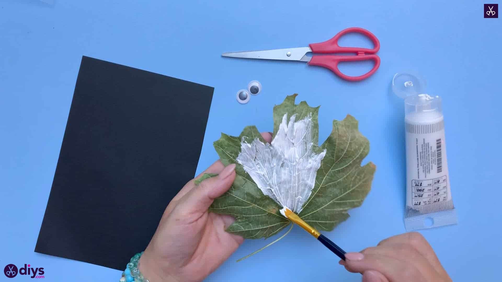 How to make a fall leaf ghost white washed