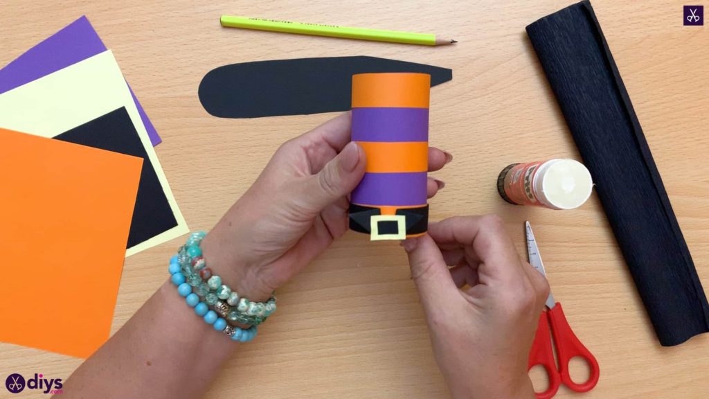 How to make a halloween candy holder shaped like a witch's boot craft kids