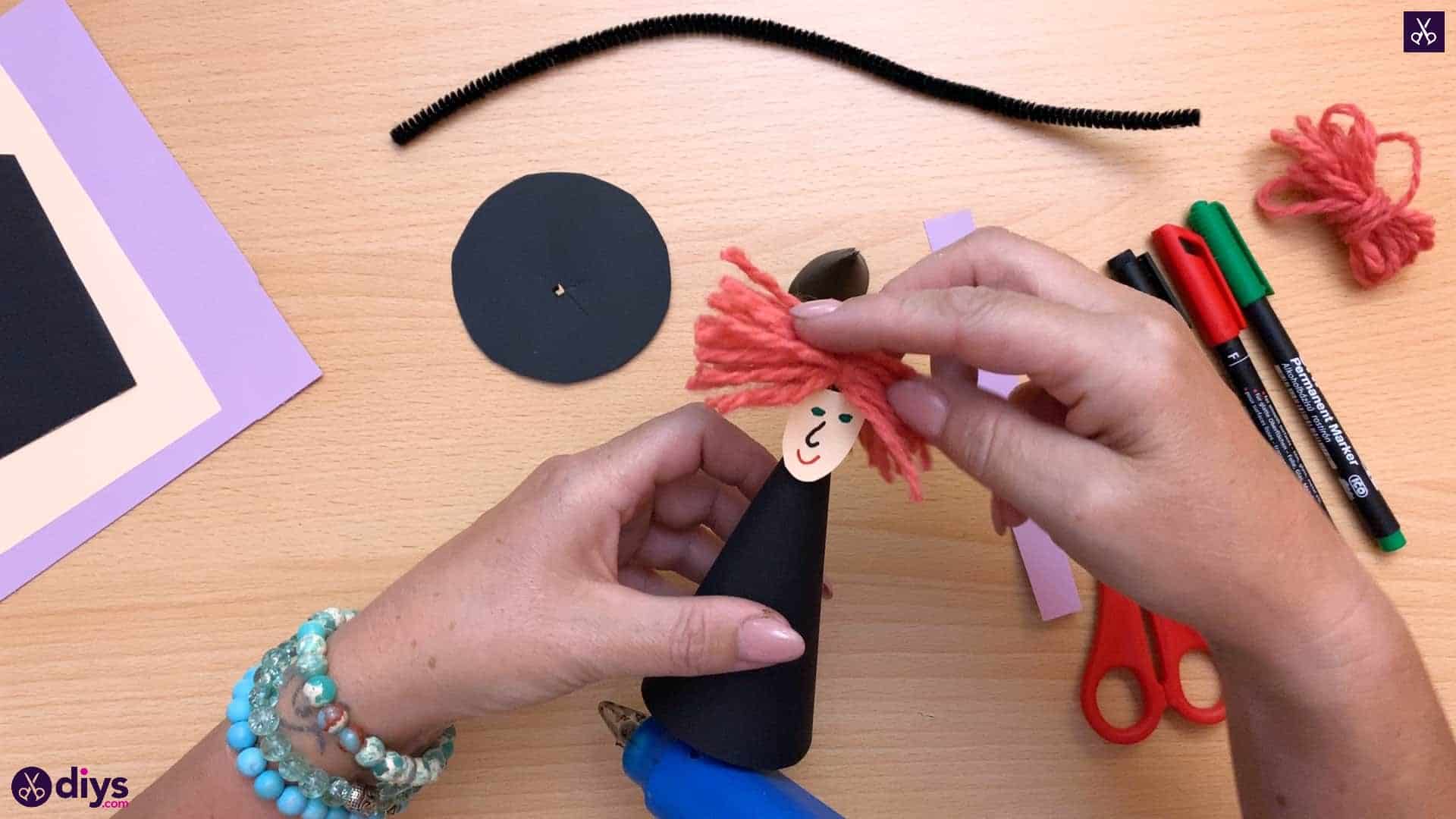 How to make a paper cone witch for halloween craft