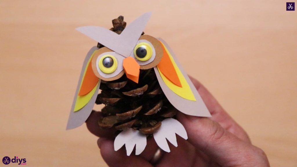 How to make a pinecone owl