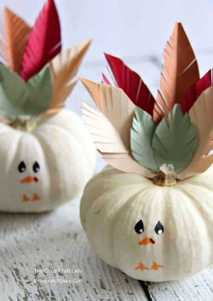 Mini Pumpkin Turkeys - Easy Thanksgiving Crafts