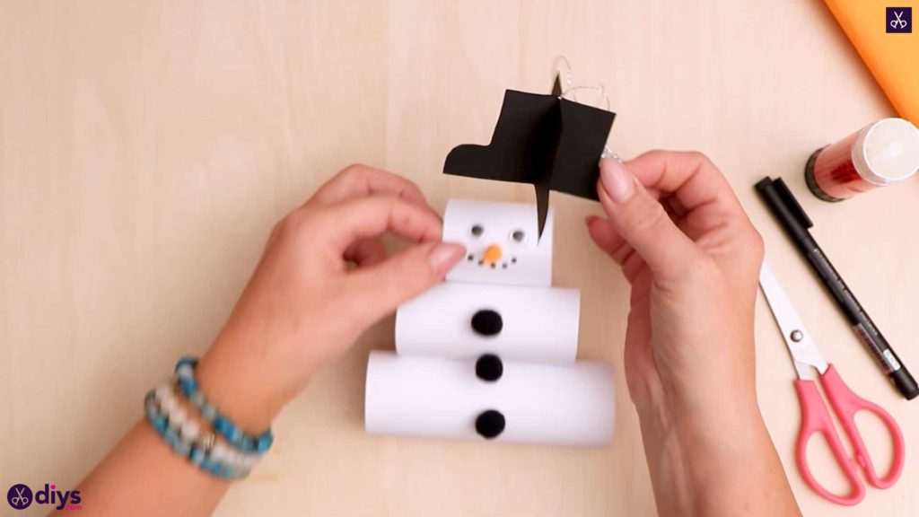 Paper snowman ornament hat