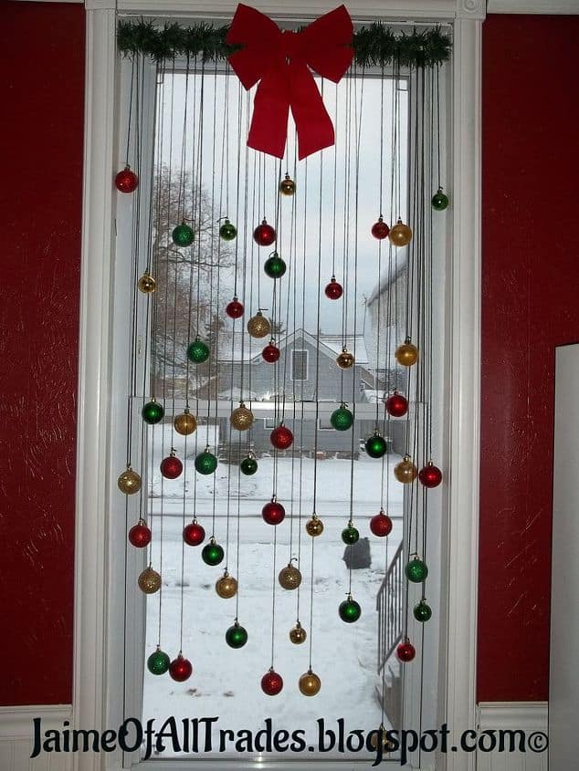 Christmas Window Decoration Ideas - Bow and Ornaments