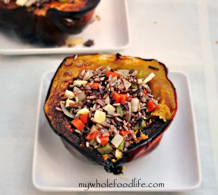 Stuffed acorn squash with wild rice and apples
