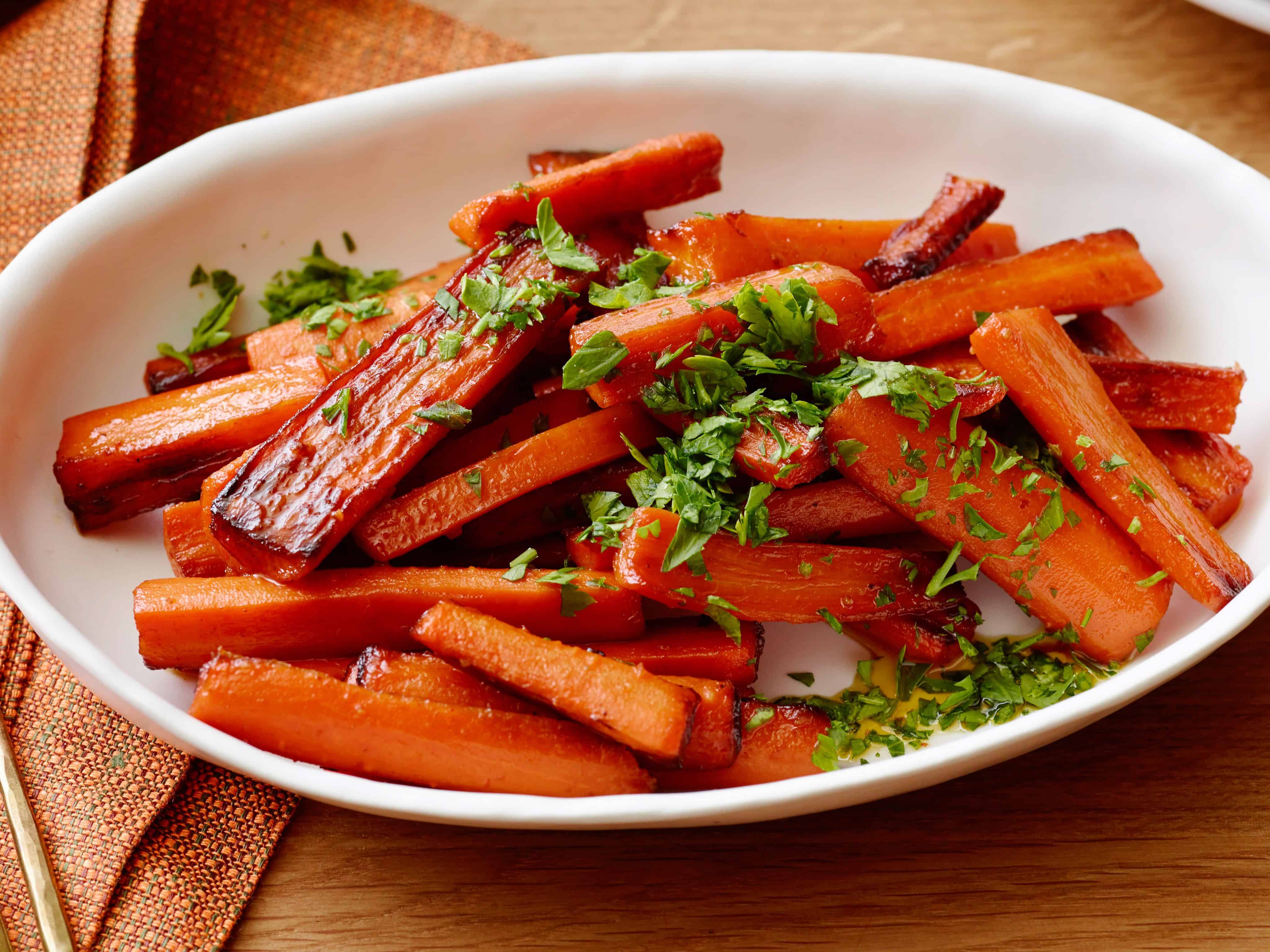 Thanksgiving Side Dishes - Sweet Glazed Carrots