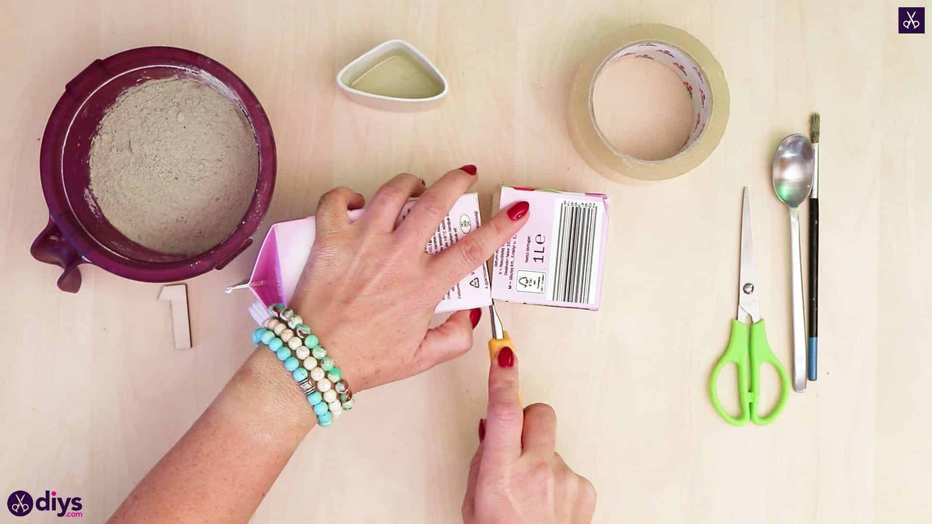 Concrete advent candle holders create mold