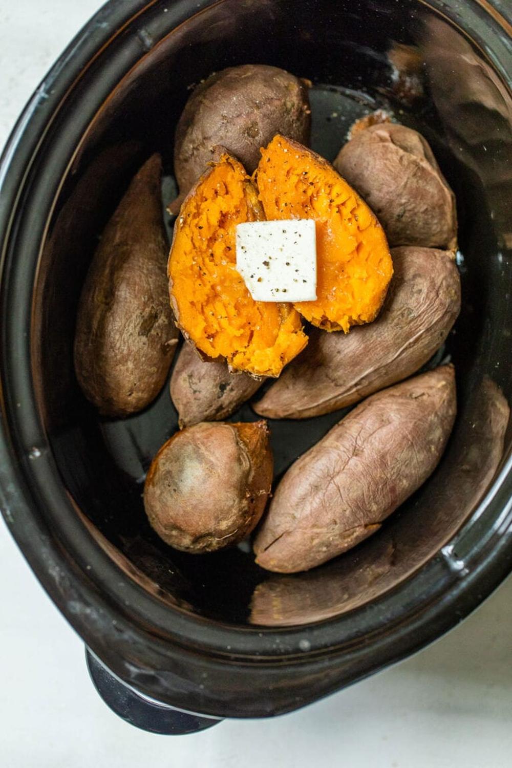 Crockpot sweet potatoes easy thanksgiving recipes