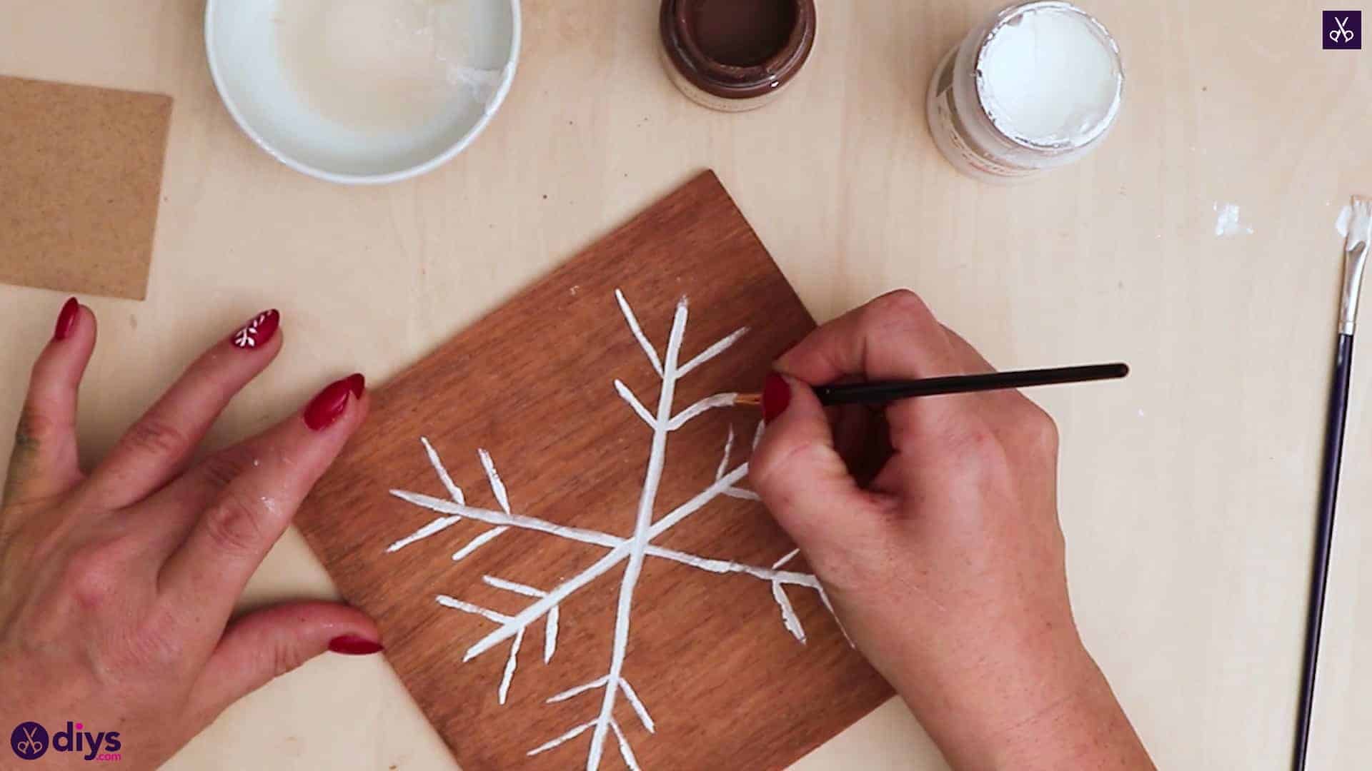 Diy snowflake art christmas decoration step 7