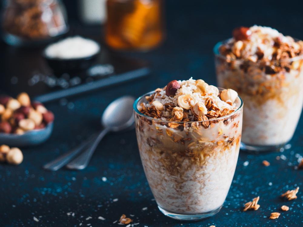 Gingerbread coconut overnight oatmeal healthy thanksgiving desserts