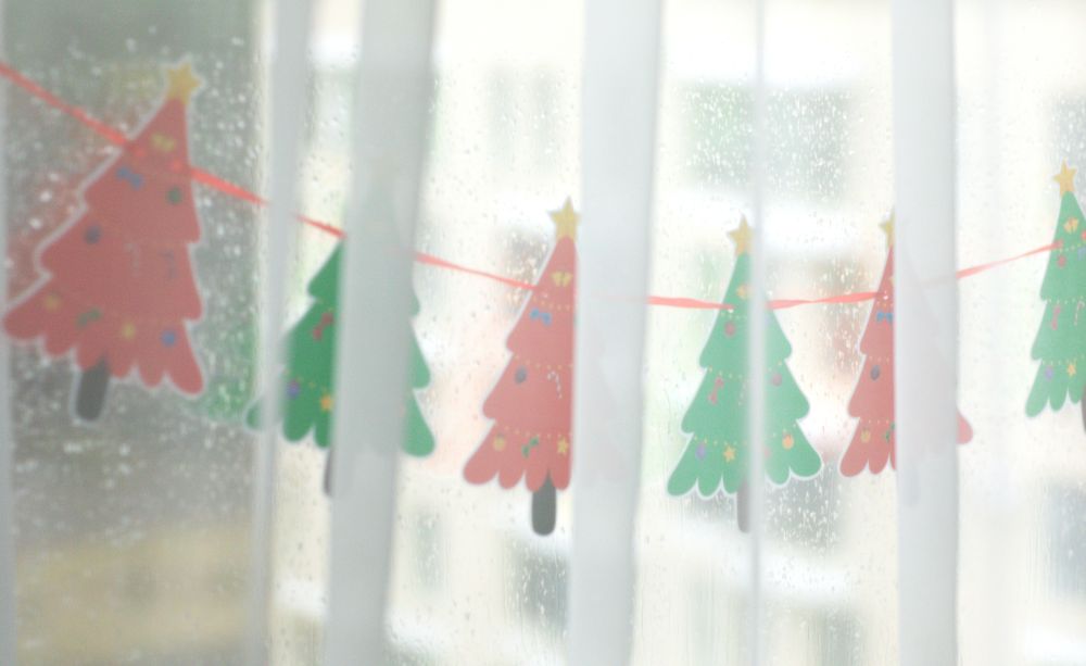 Handmade christmas tree paper garland christmas window decoration ideas