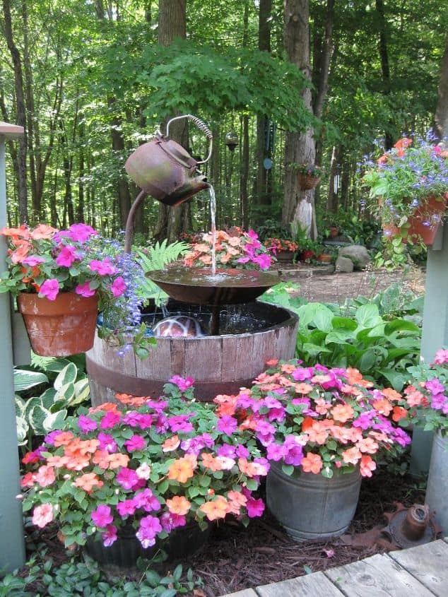 Teapot floral water fountain
