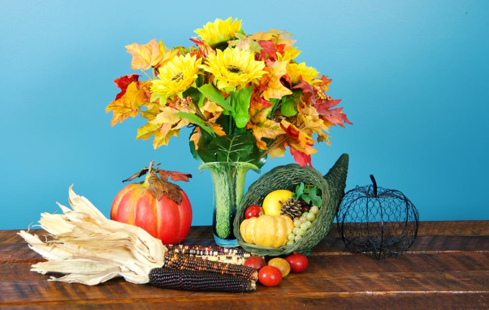 Thanksgiving floral centerpieces   autumn colored flowers