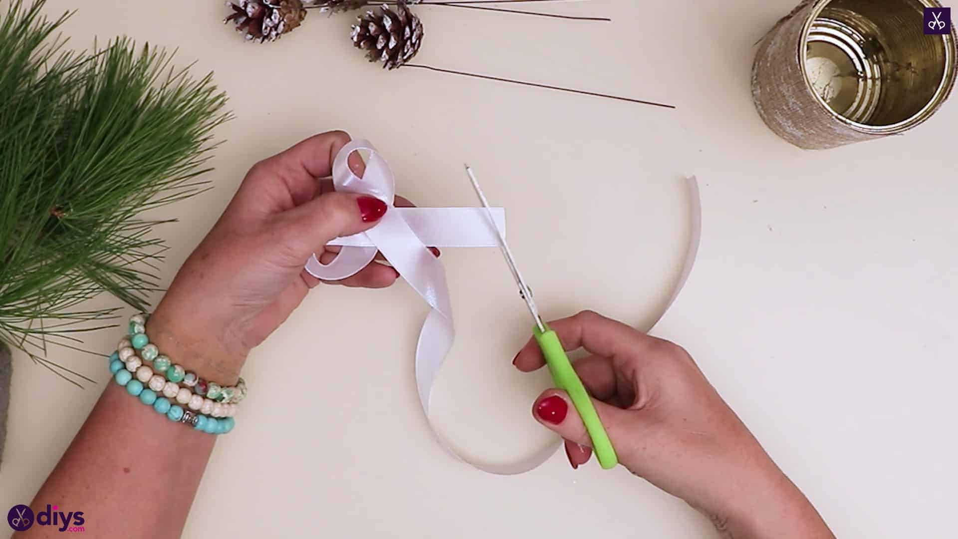 Christmas tree table decoration bow