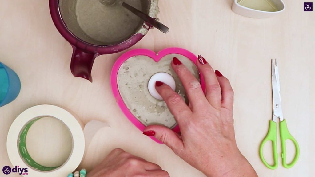 Diy concrete heart candle holder add candle